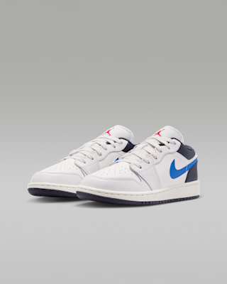 Air Jordan 1 Low Older Kids' Shoes. Nike CA